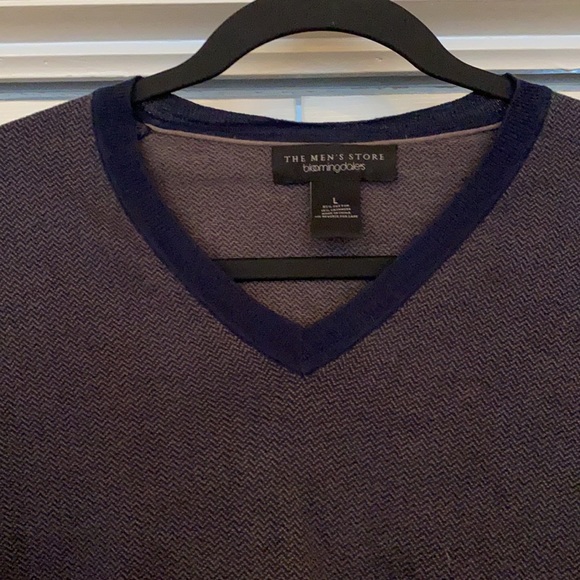 Bloomingdales Men’s Store Sweater-Size L - Picture 3 of 5
